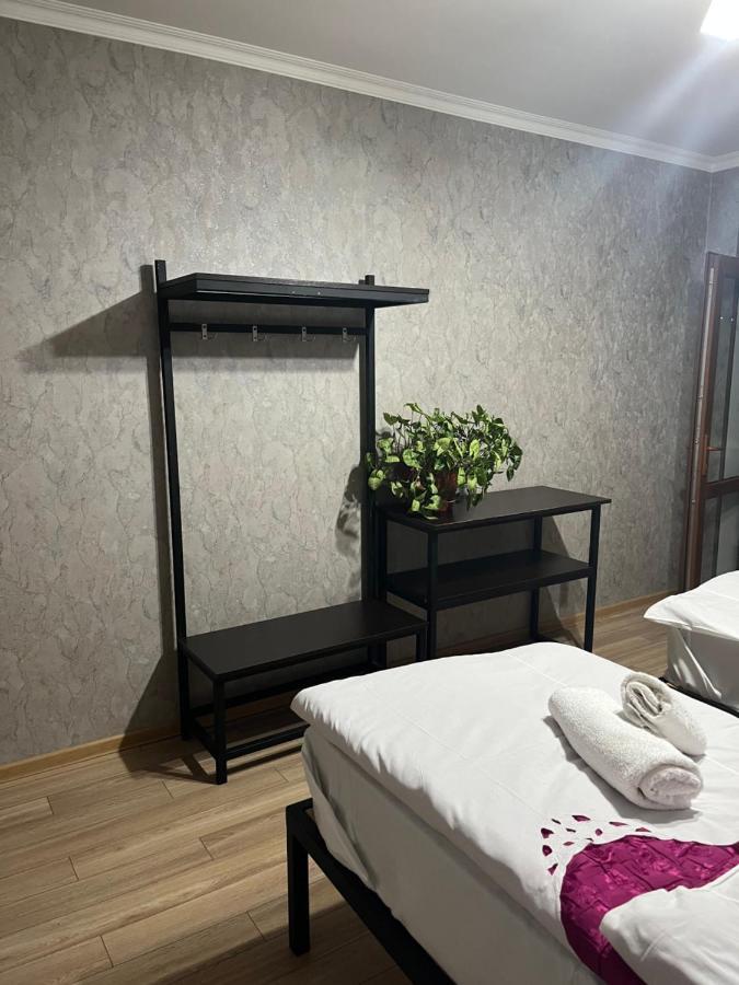Roza Guesthouse Kazbegi Eksteriør billede