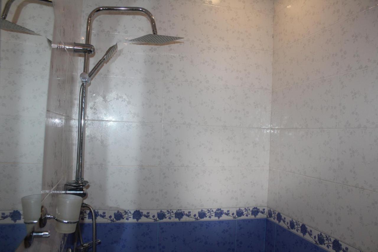 Roza Guesthouse Kazbegi Eksteriør billede