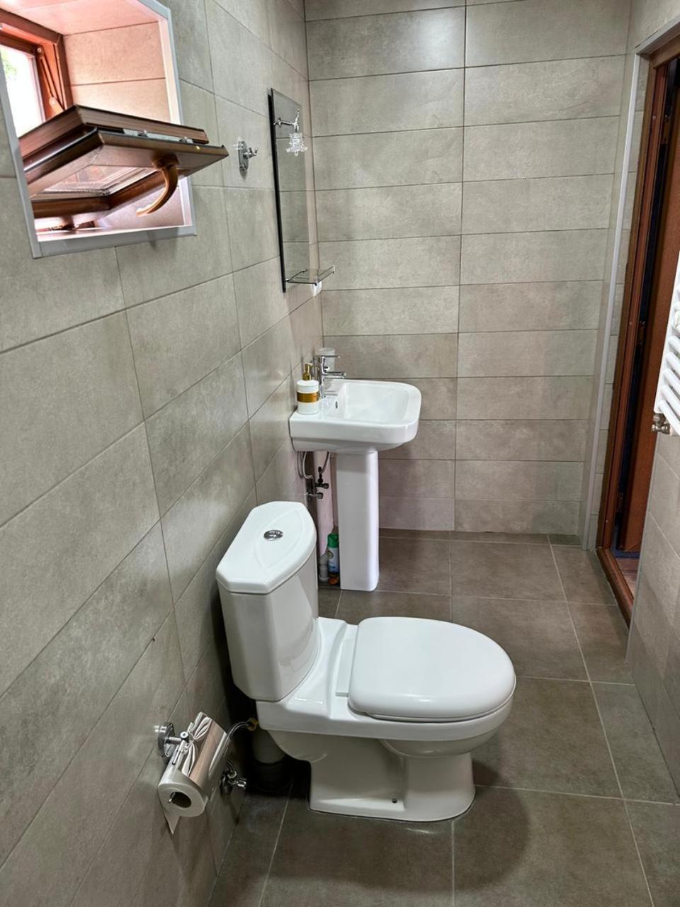 Roza Guesthouse Kazbegi Eksteriør billede