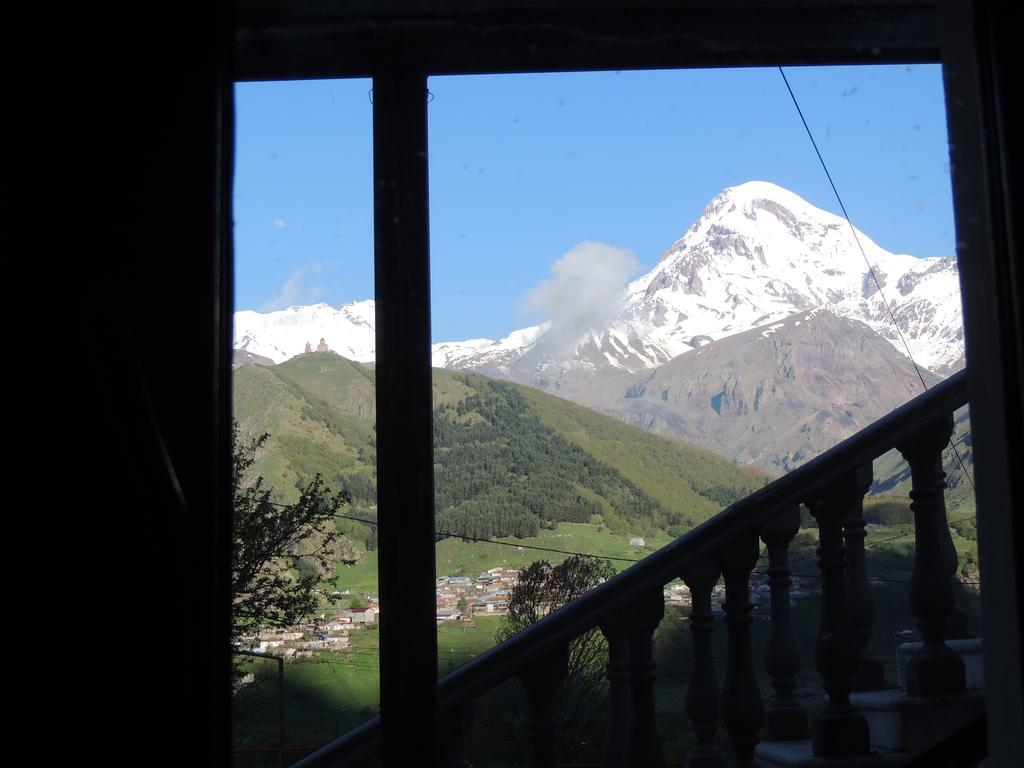 Roza Guesthouse Kazbegi Eksteriør billede